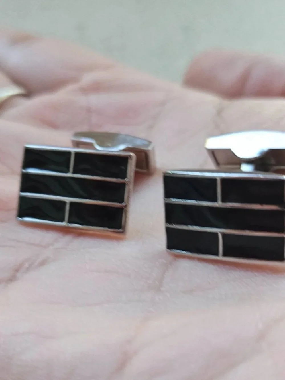 Bughatchi Cuff Link Father day Gifts Cufflinks Black/Silver Tone Stud Cuff Link